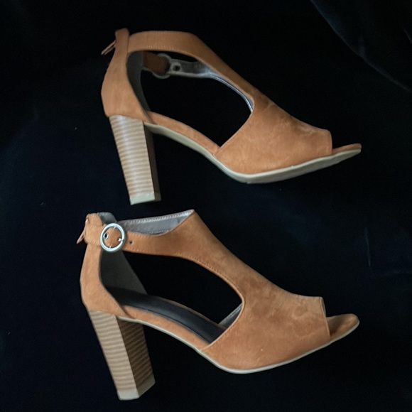 MODA SPANA FAUX NUBUCK HEELED SANDALS SIZE 8.5 - Picture 4 of 7